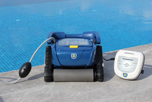 Photo by Ehavuz Market: https://www.pexels.com/photo/swimming-pool-cleaning-tool-6436202/